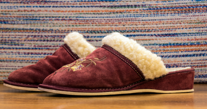 brown-sheepskin-lined-slippers